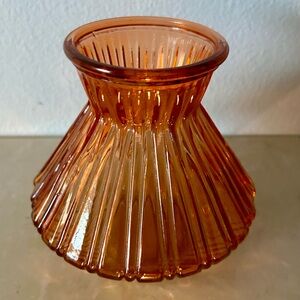 Mid-Century Modern Atomic Starburst Vase. 5.25 Ribbed